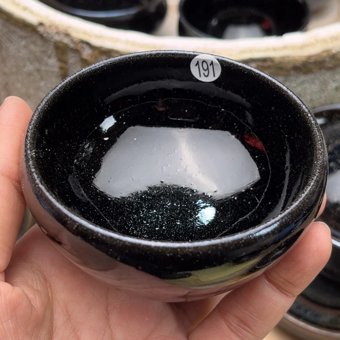 茶盏义兴龙窑坚持真柴烧气孔
