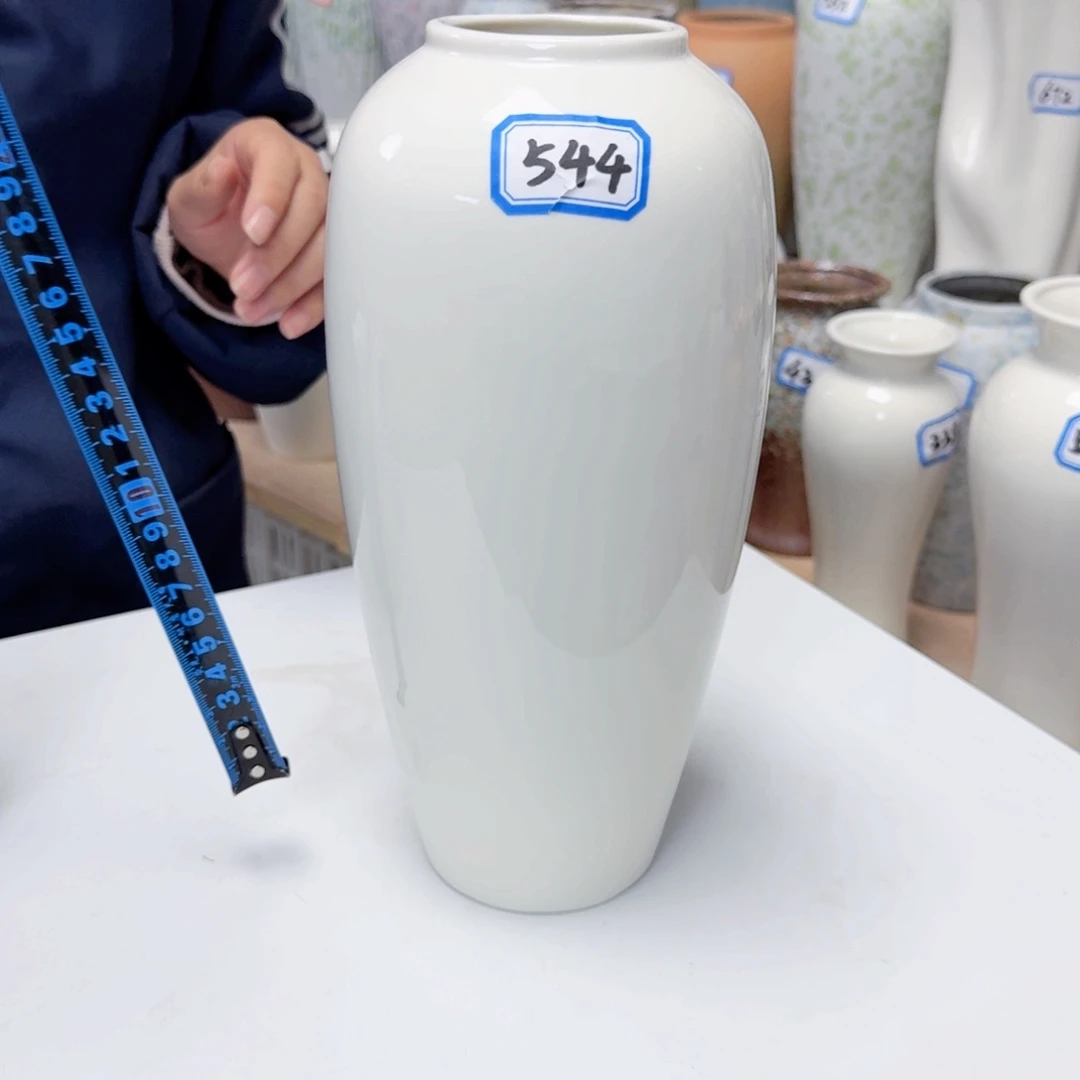柠***C544号陶瓷高25厘米一个