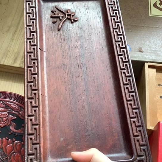 基哥日瓷中古百货