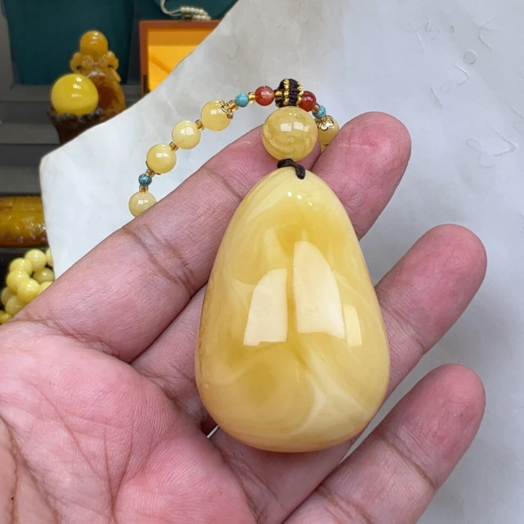 【闪购商品】琥珀未镶嵌珠宝奇石22.22克