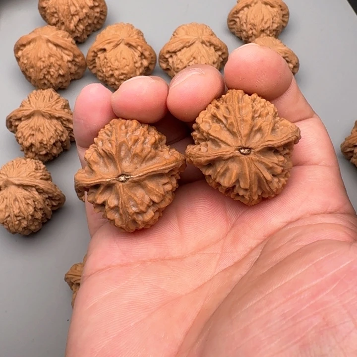 文玩核桃把件正****%野生35