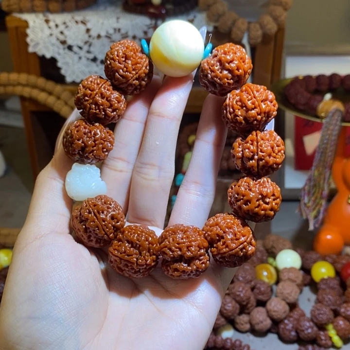 金刚菩提手串225玉化满肉白珠猫爪一物