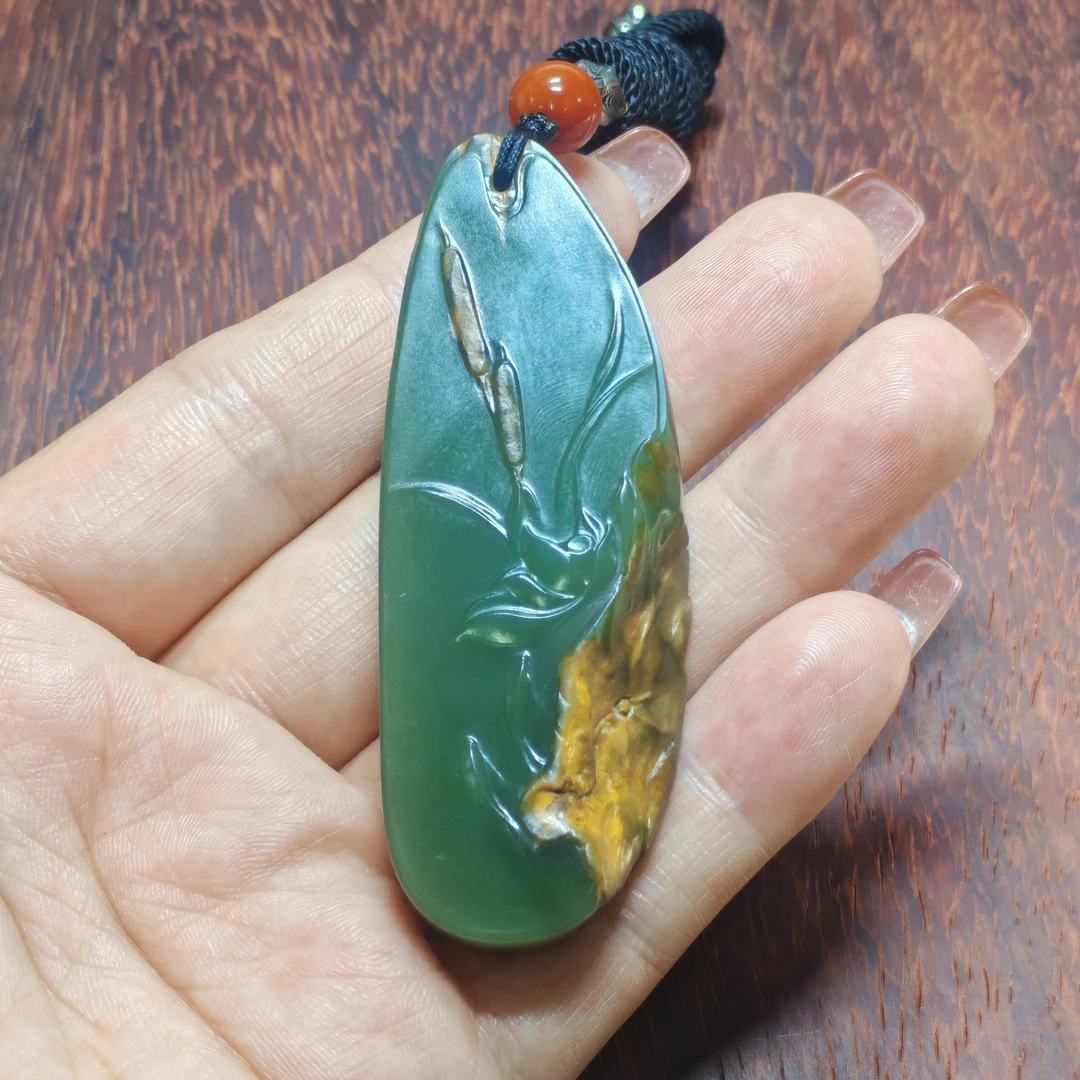 析木河磨玉带皮俏色巧雕平安牌
