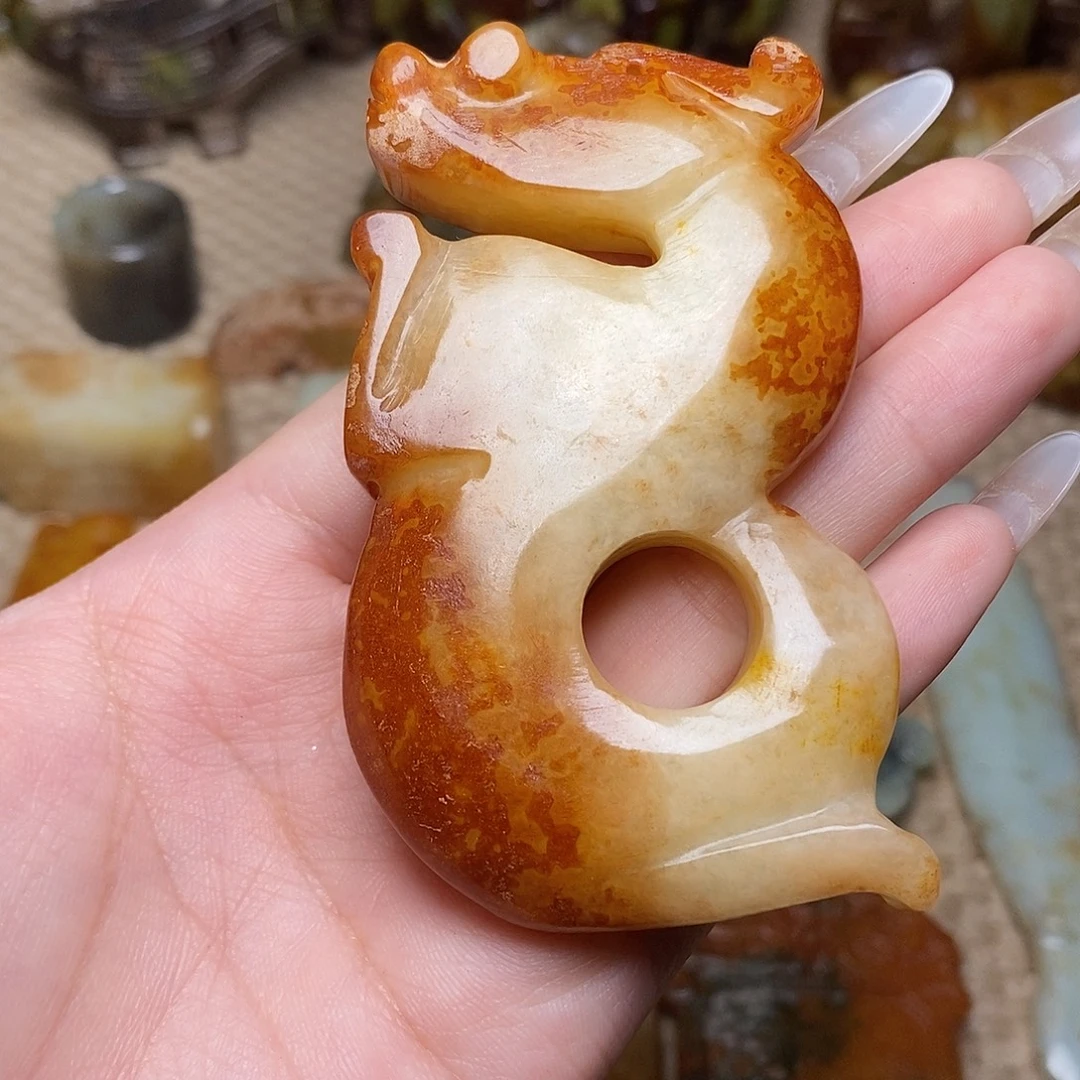 未镶嵌蛇纹石玉颈饰