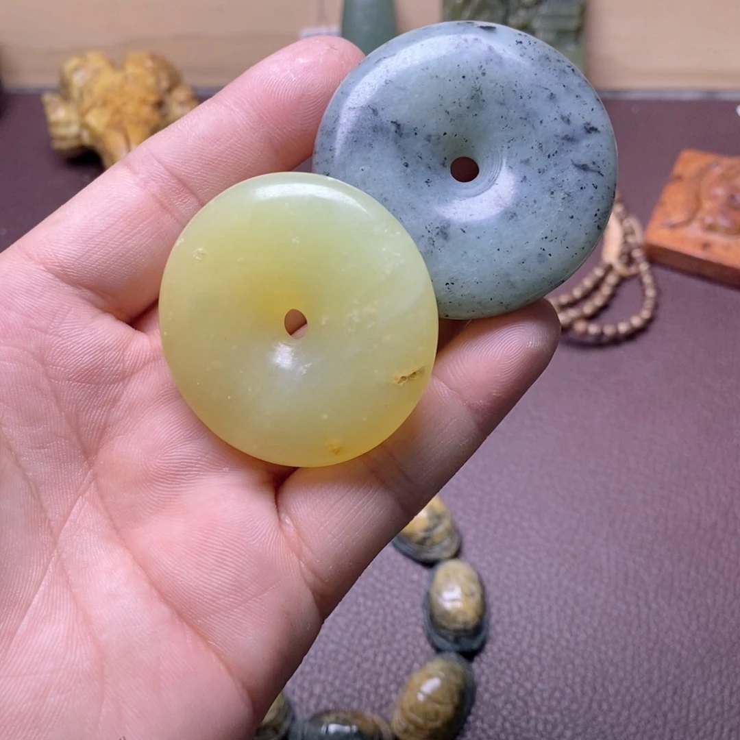 岫岩河磨玉（透闪石质玉）挂件未镶嵌