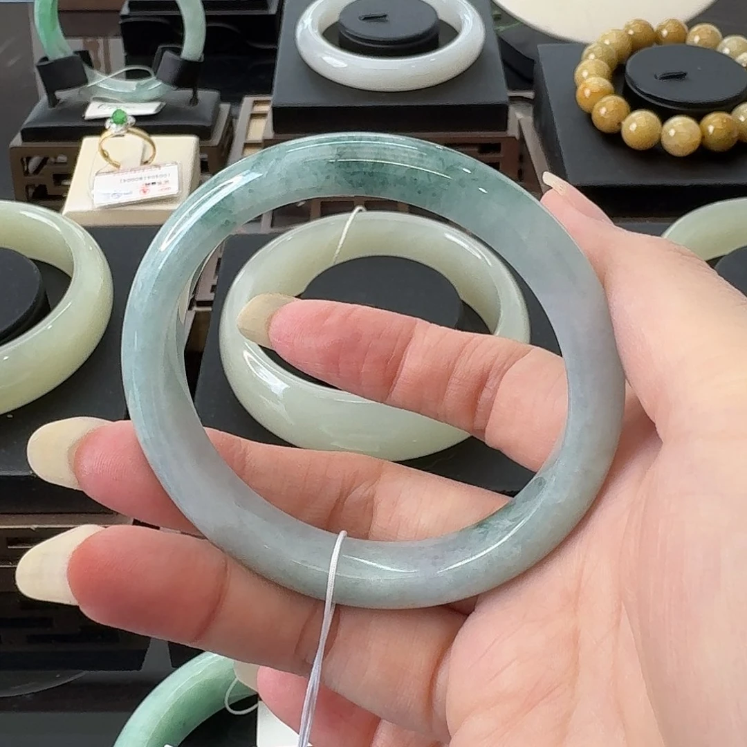 翡翠手镯未镶嵌天然翡翠饰品带证书