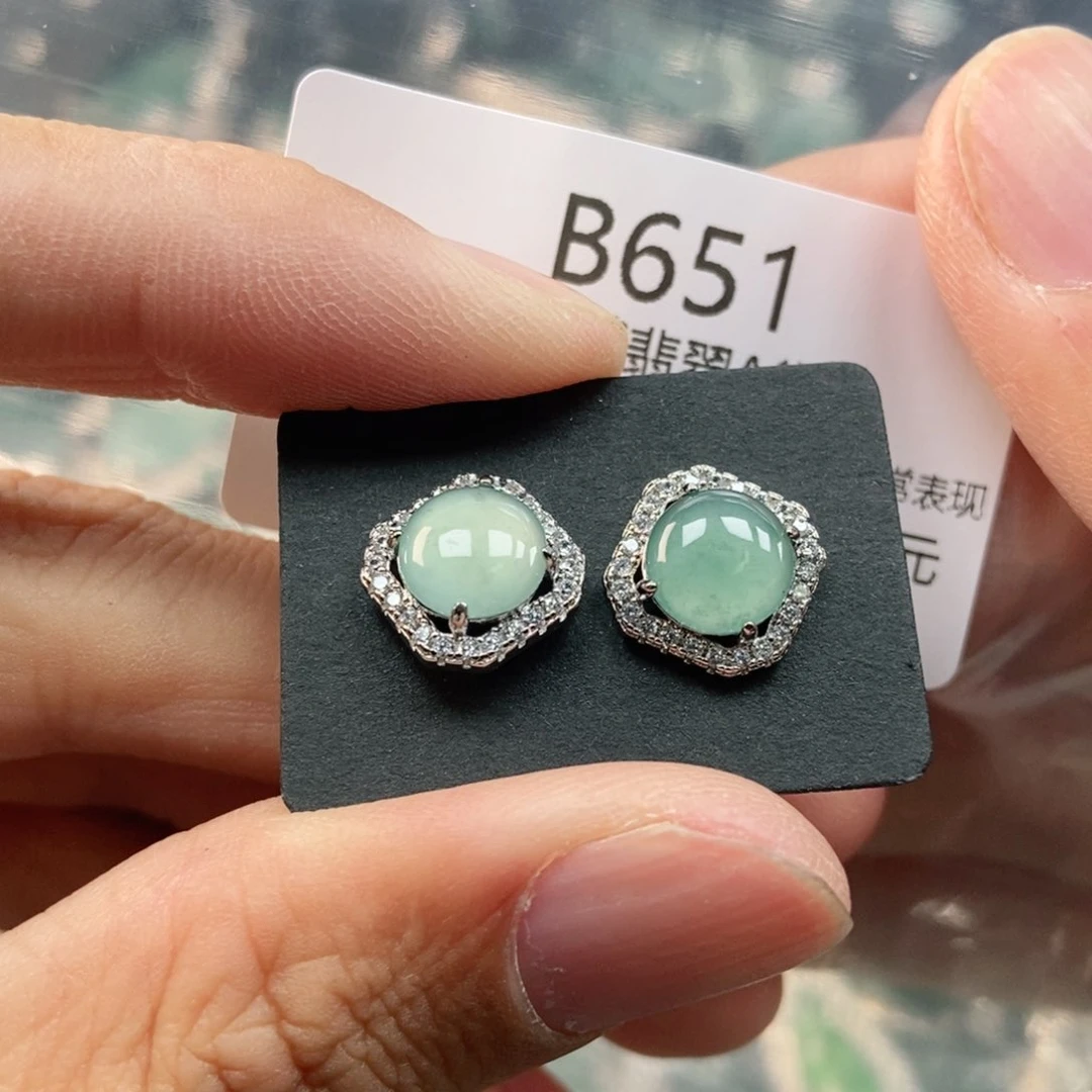 【闪购商品】翡翠未镶嵌吊坠(不含链)