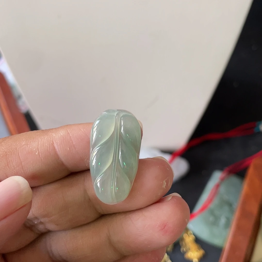 翡翠未镶嵌颈饰58999988