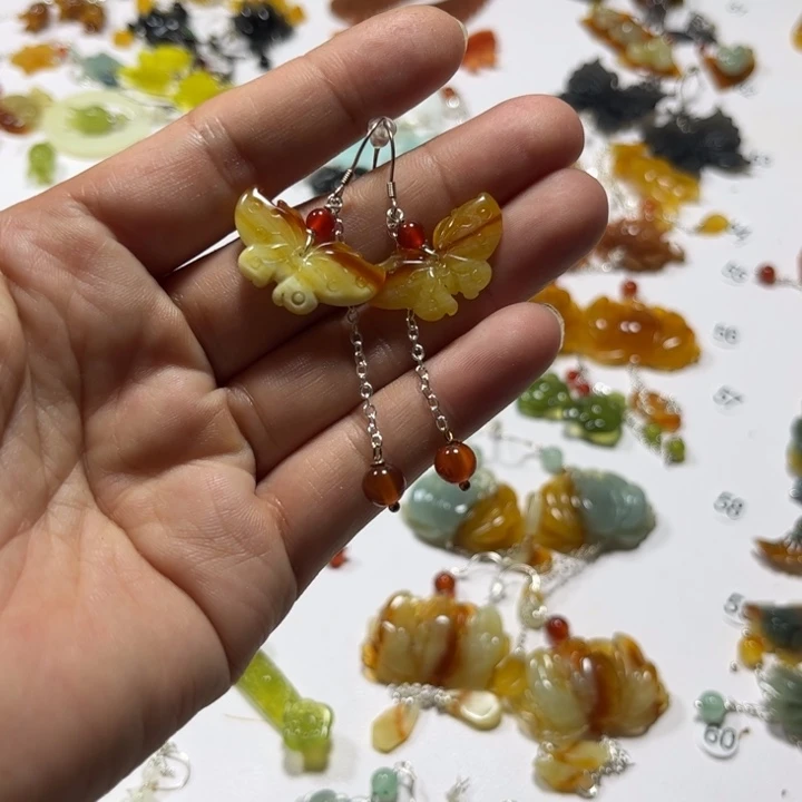 合金蛇纹石玉耳饰