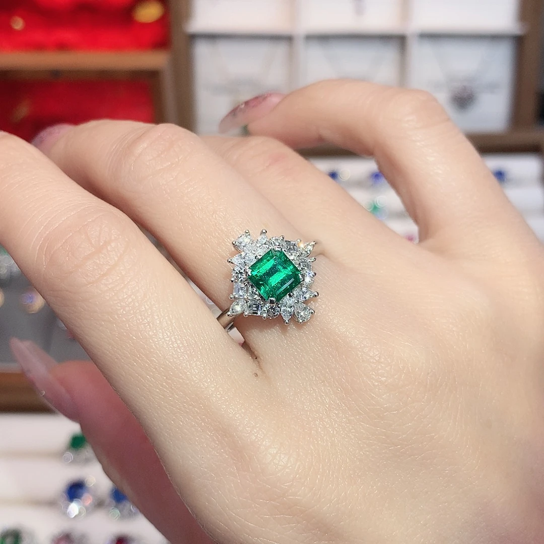 戒指铂Pt850镶嵌祖母绿1.01ct/天然宝石/七天无理由