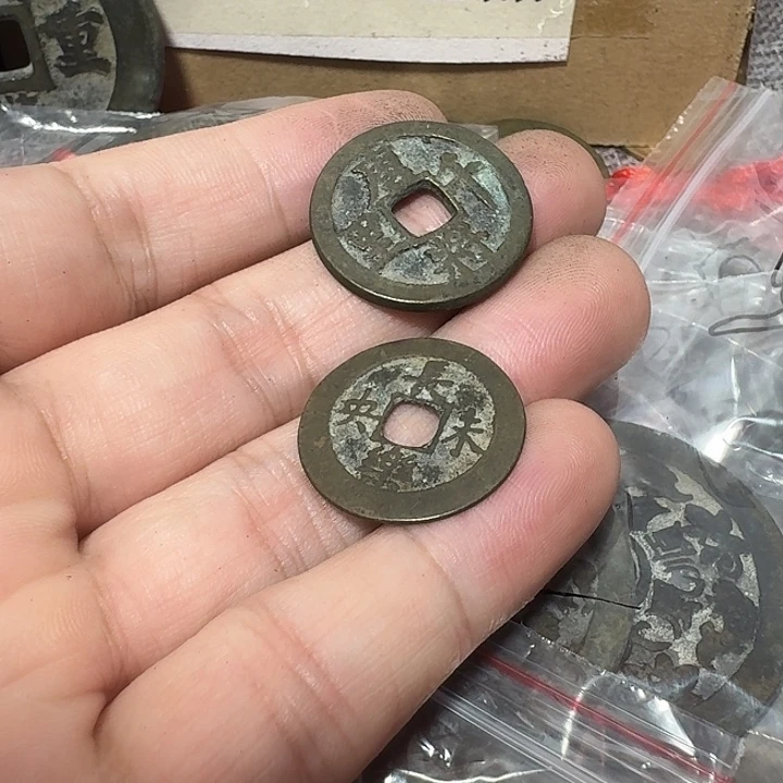 l***2铜现代工艺品花钱