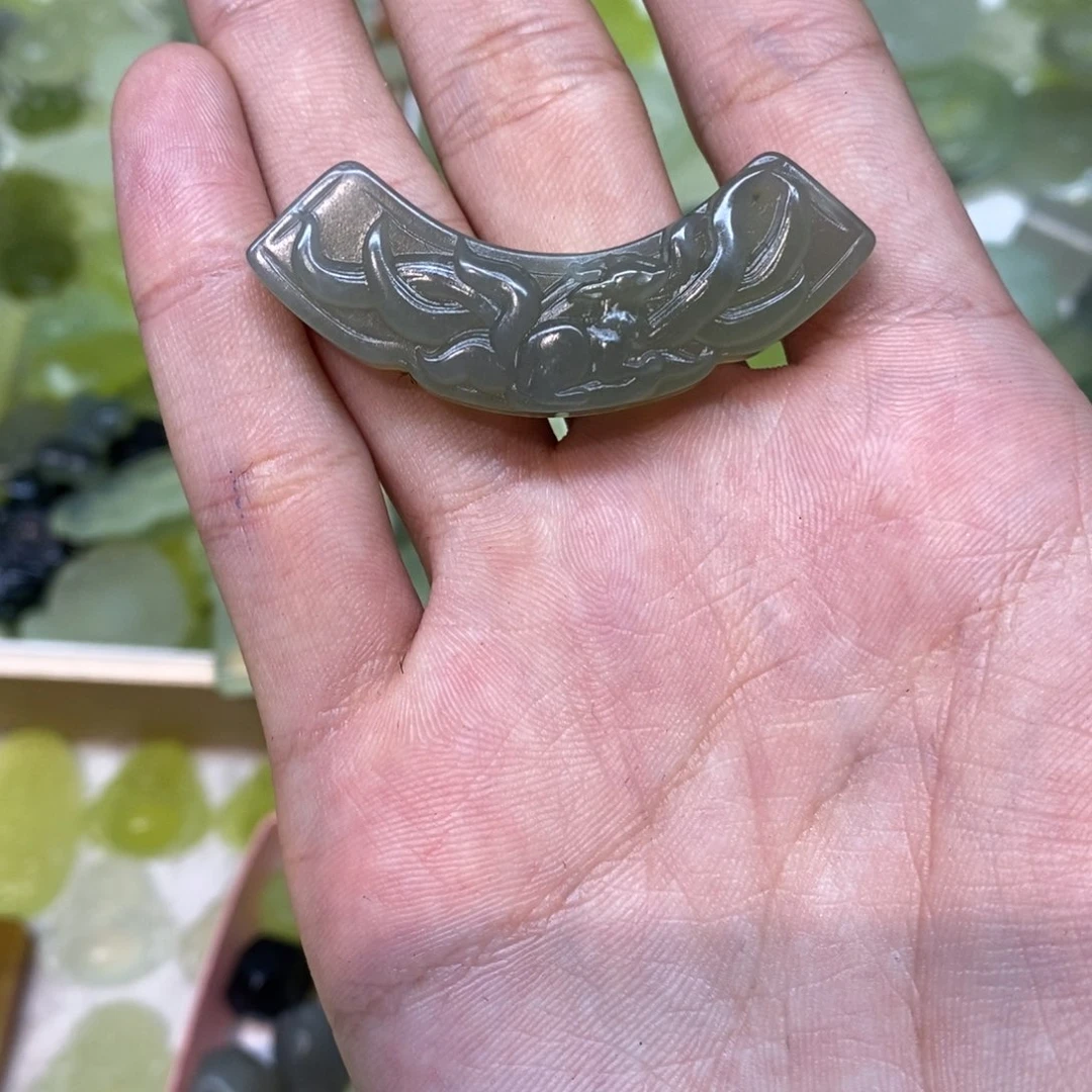 岫玉未镶嵌吊坠(不含链)