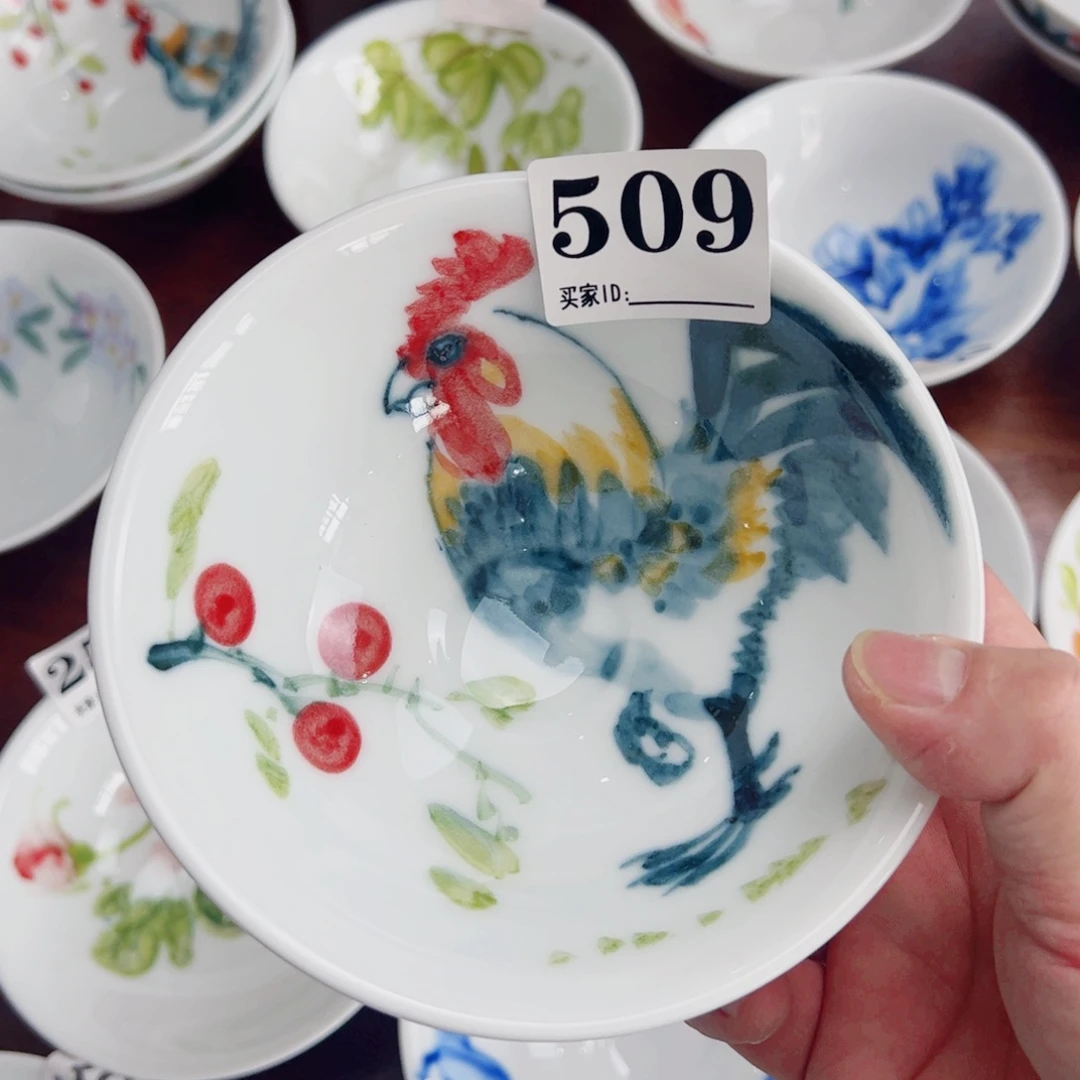 景德镇陶瓷手工手绘制作