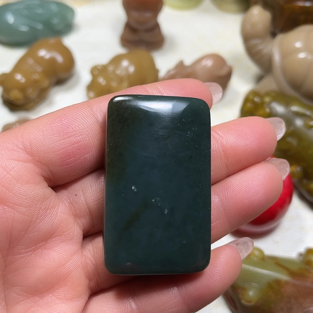 白玉菩提吊坠白玉菩提吊坠