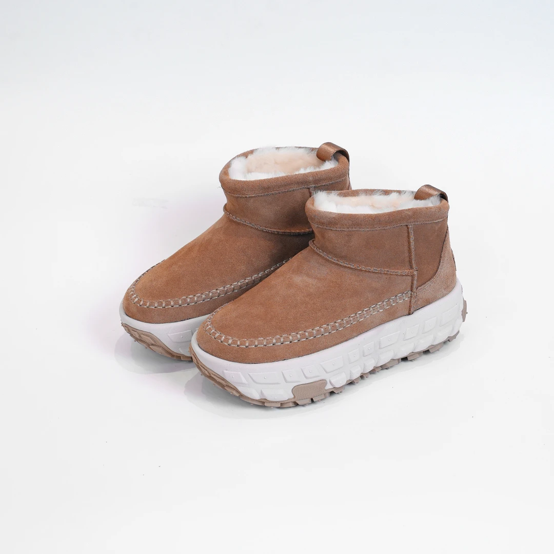 桑坡羊皮毛一体轮胎底加绒加厚懒人鞋冬季雪地靴女款爆款2025新款