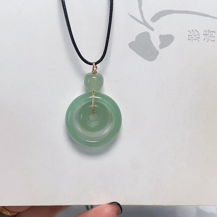 吊坠(赠链)未镶嵌石英质玉