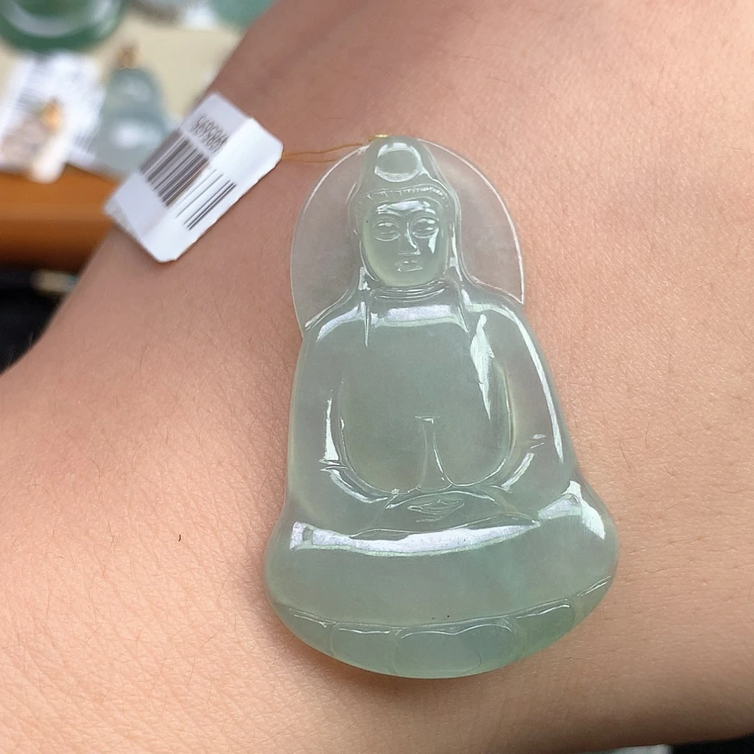 翡翠18K金镶嵌颈饰素衣观音