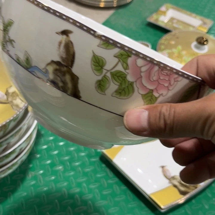 瓷片琴瑟汤碗一个瑕疵