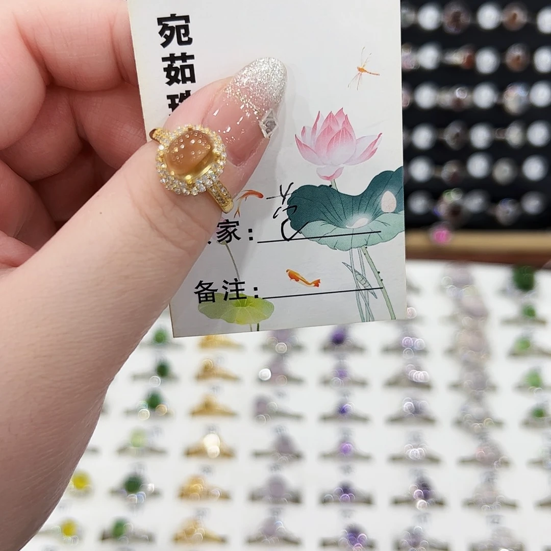 苍***店水晶戒指银S925镶嵌戒指