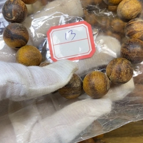 手串贡木1.5花妖