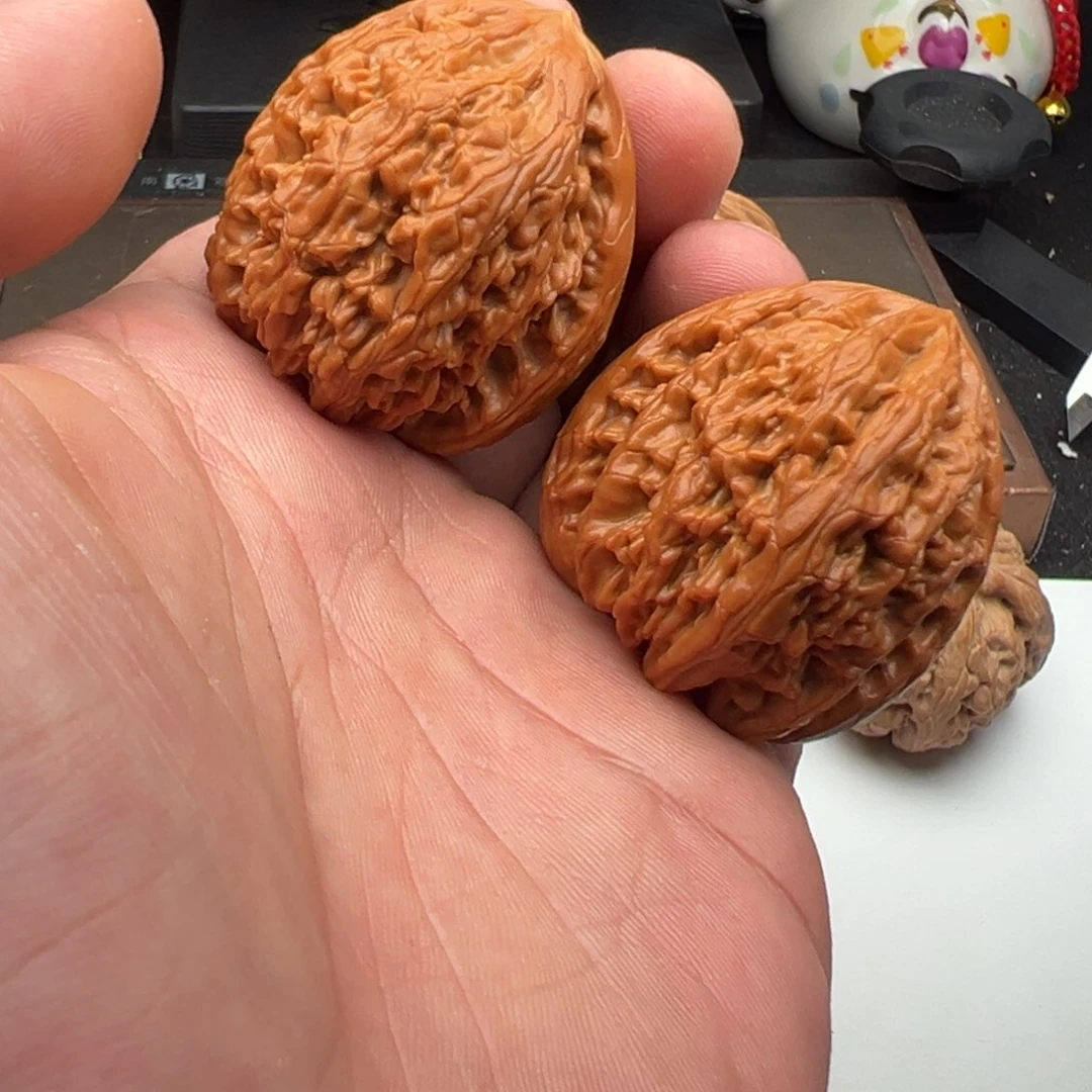 文玩核桃把件虎头王，42