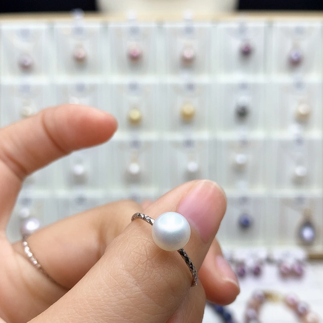 S***y淡水珍珠银S925镶嵌颈饰