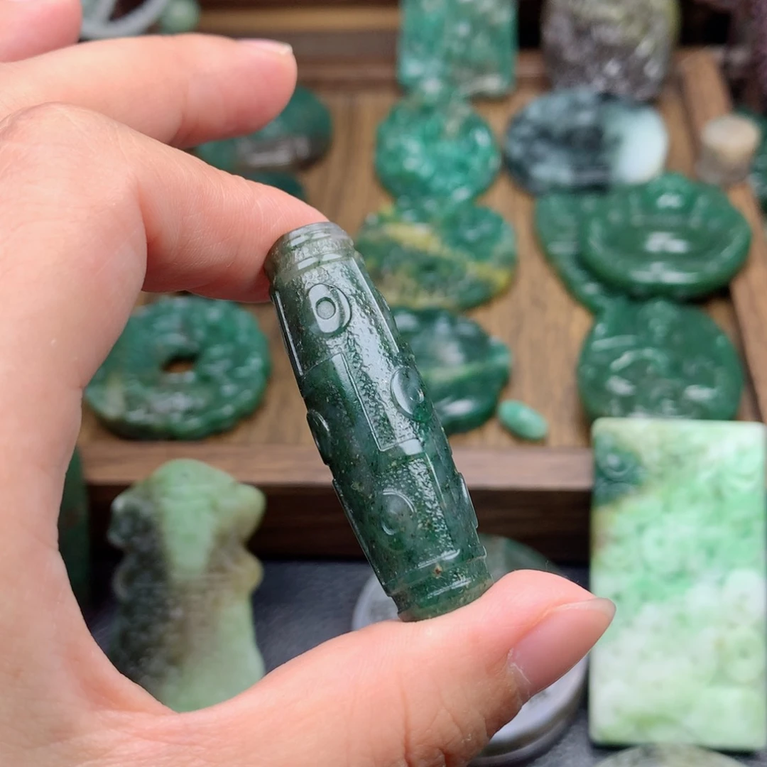 独山玉未镶嵌颈饰风**淡