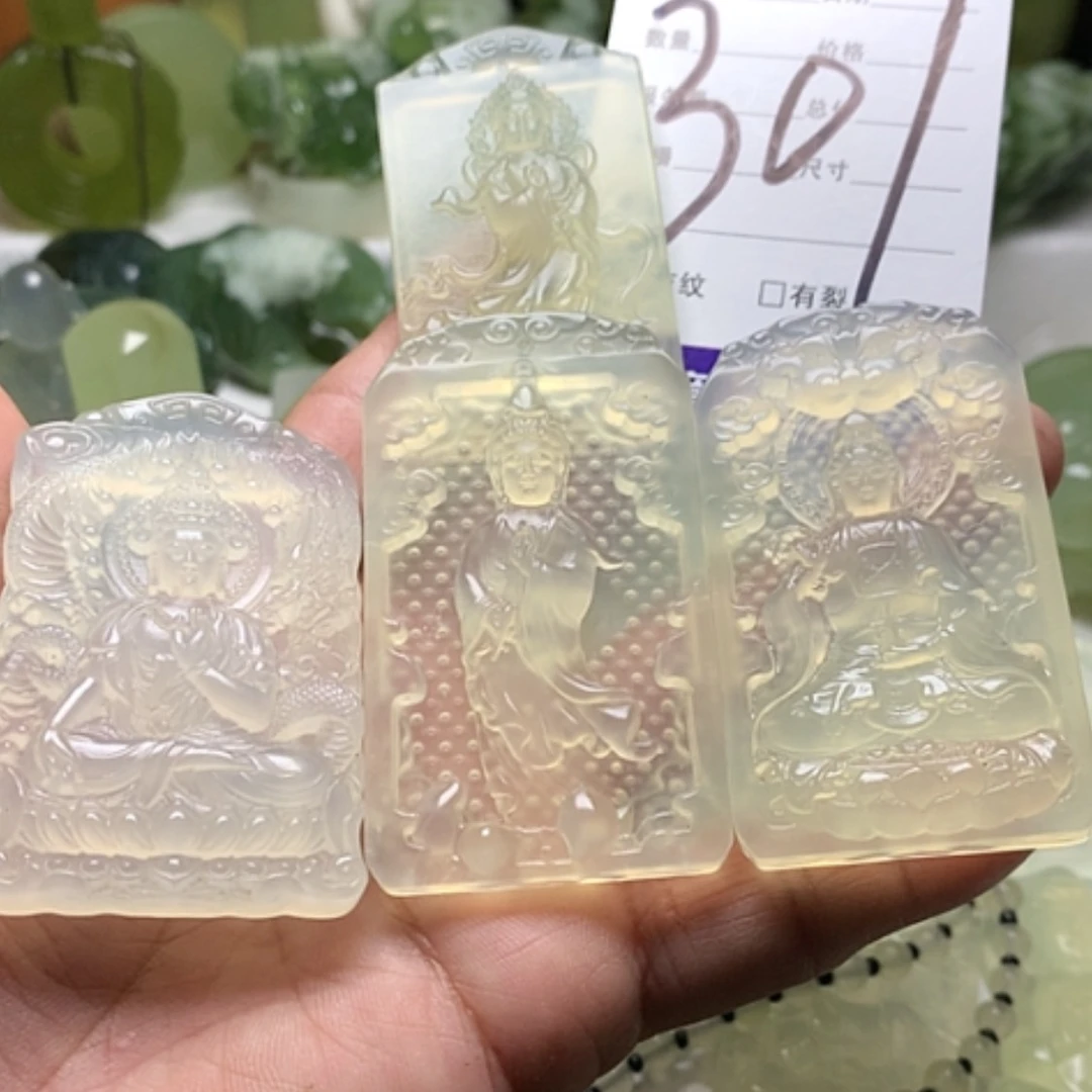 【闪购商品】蛇纹石玉颈饰合金