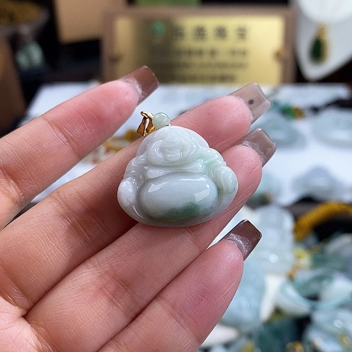翡翠未镶嵌颈饰4707