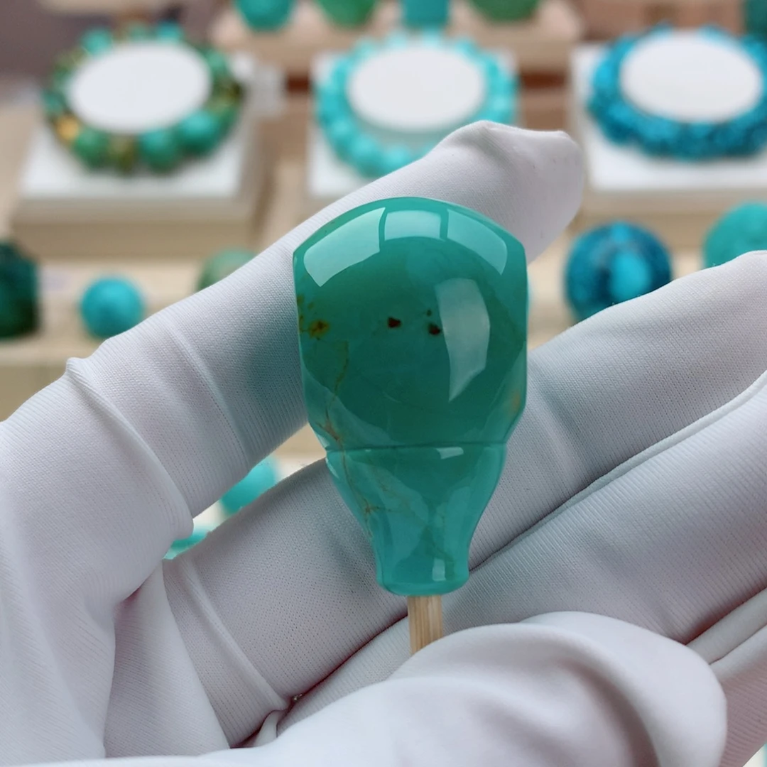 Y***-绿松石未镶嵌挂件