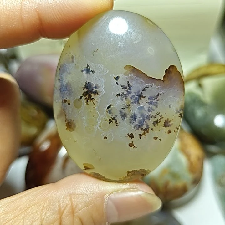 玛瑙/玉髓未镶嵌珠宝奇石