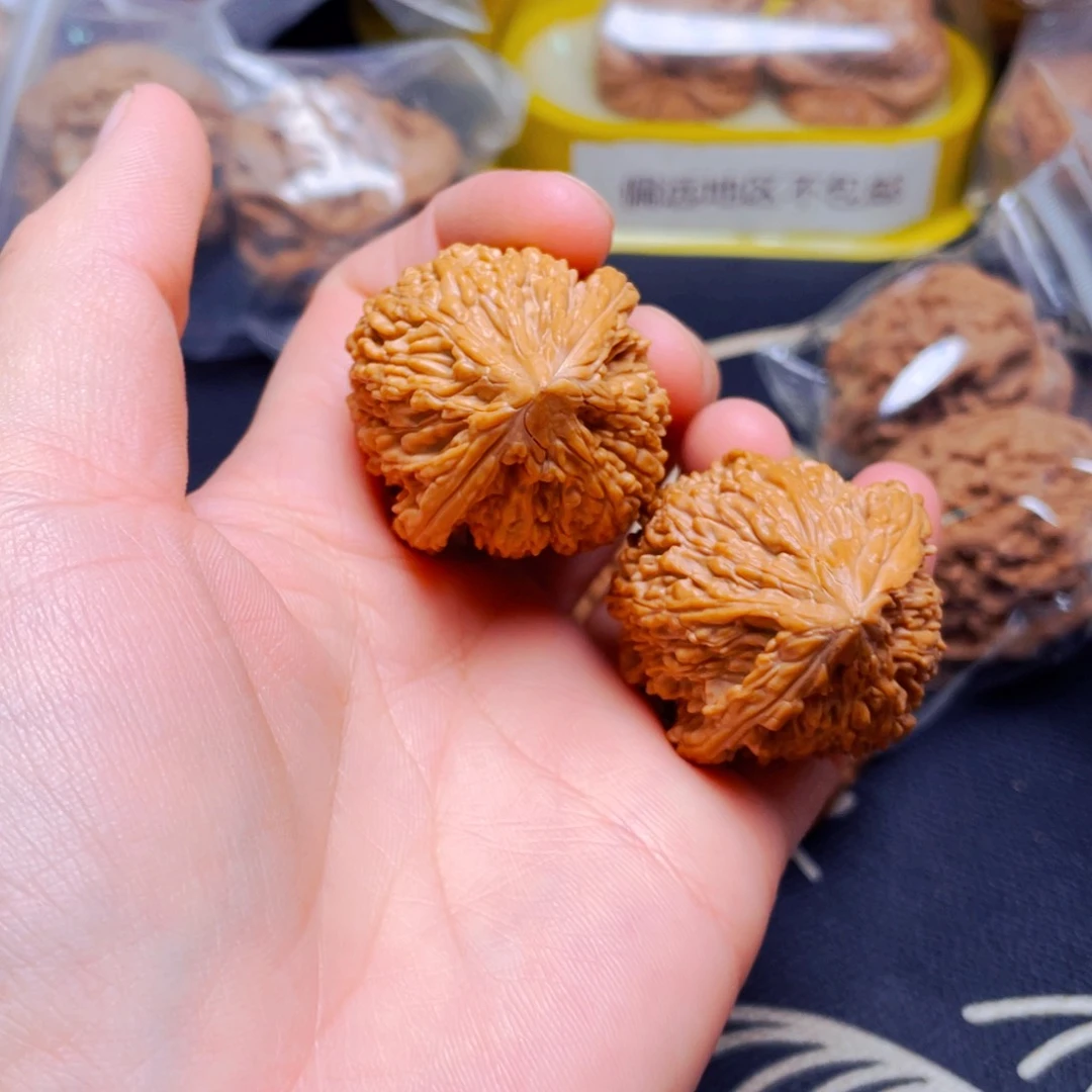 吊坠文玩核桃?****塔尖一对