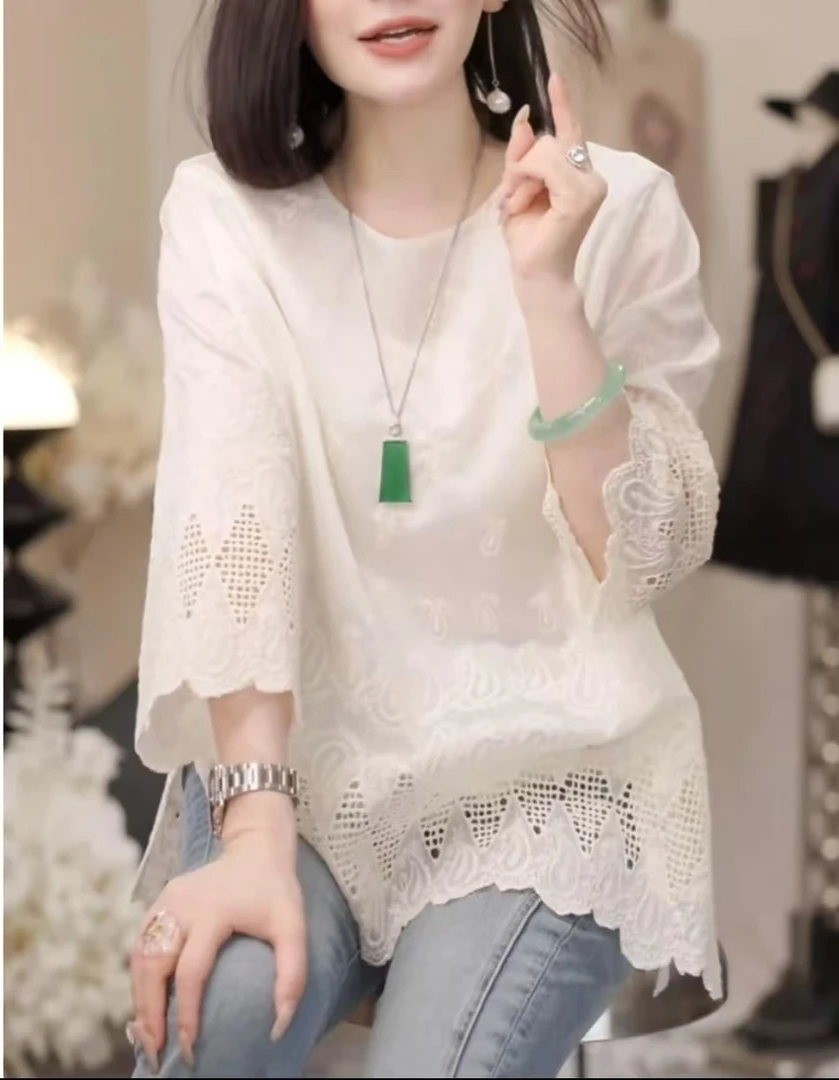女士蕾丝小衫春夏新款时尚洋气减龄宽松亮片镂空提花t恤上衣