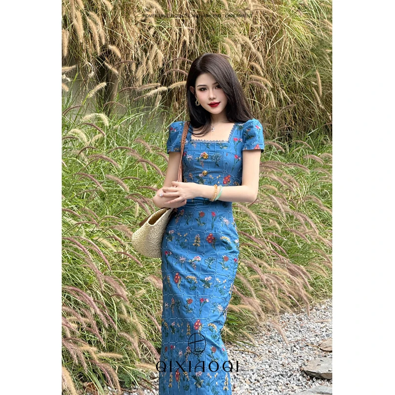 七小七Sicily【绮花秘境长款】法式重工方领刺绣泡泡袖连衣裙长款女
