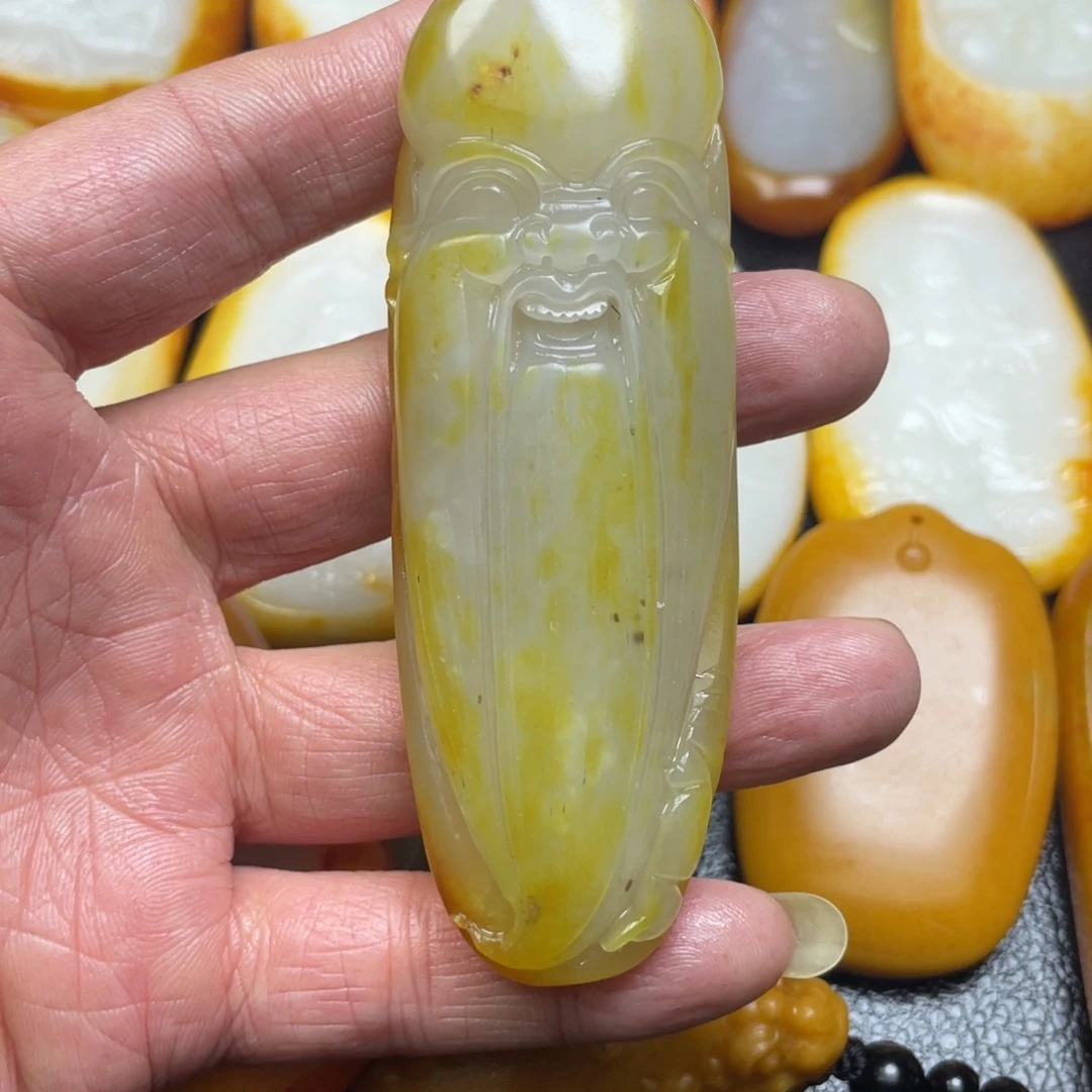 和田玉未镶嵌挂件