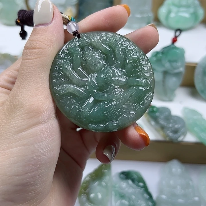 翡翠未镶嵌颈饰翡翠