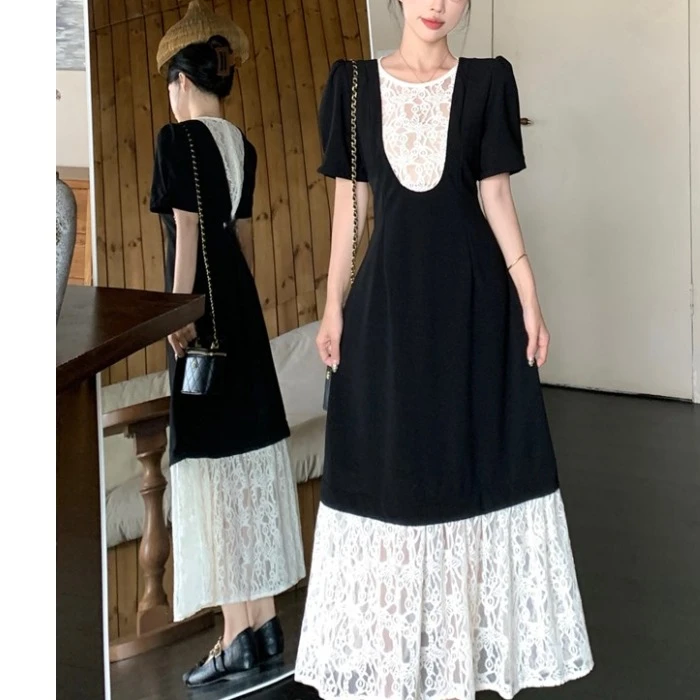 气质胖mm大码赫本风连衣裙女设计感假两件蕾丝拼接高级感复古长裙