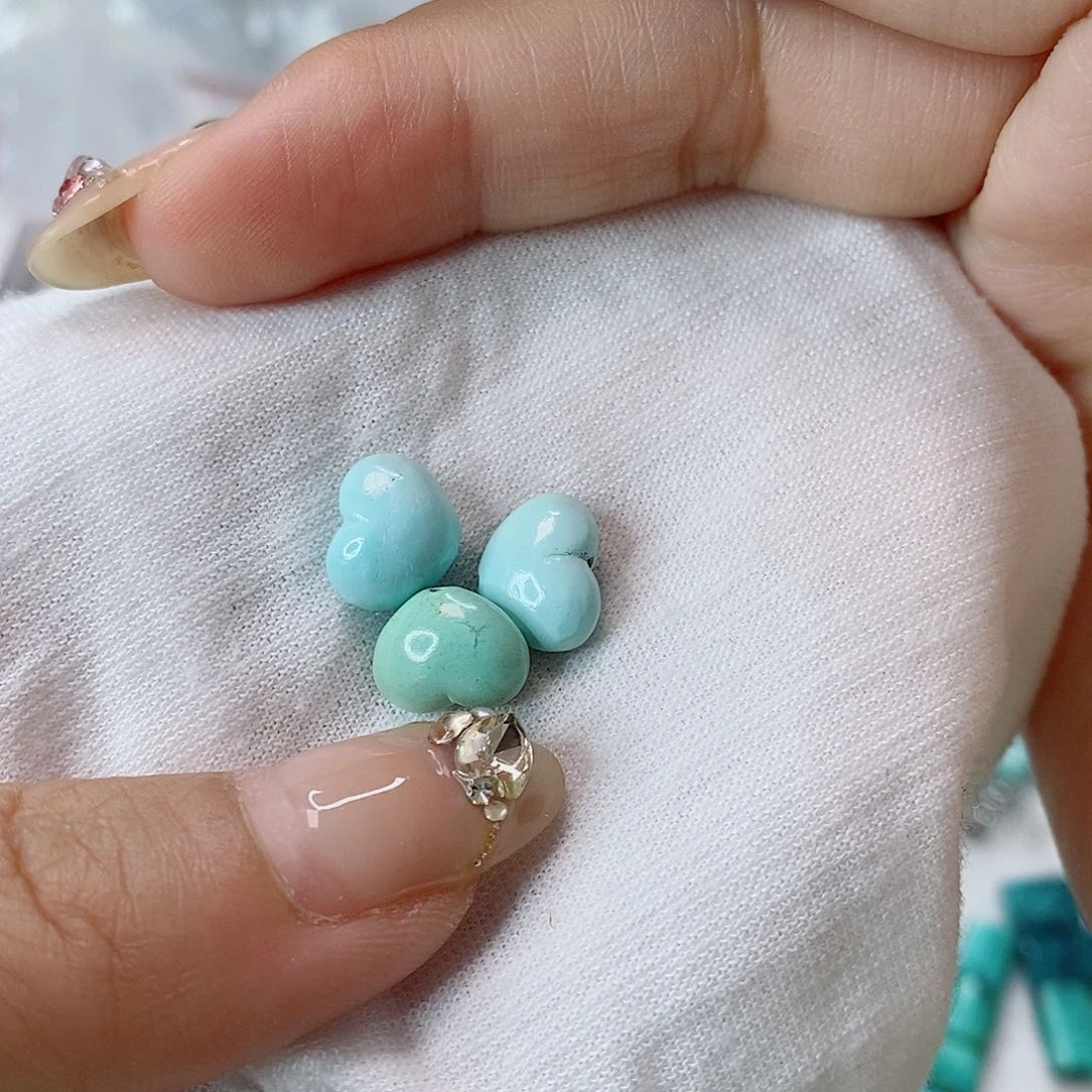 樱***风南红玛瑙未镶嵌珠宝奇石