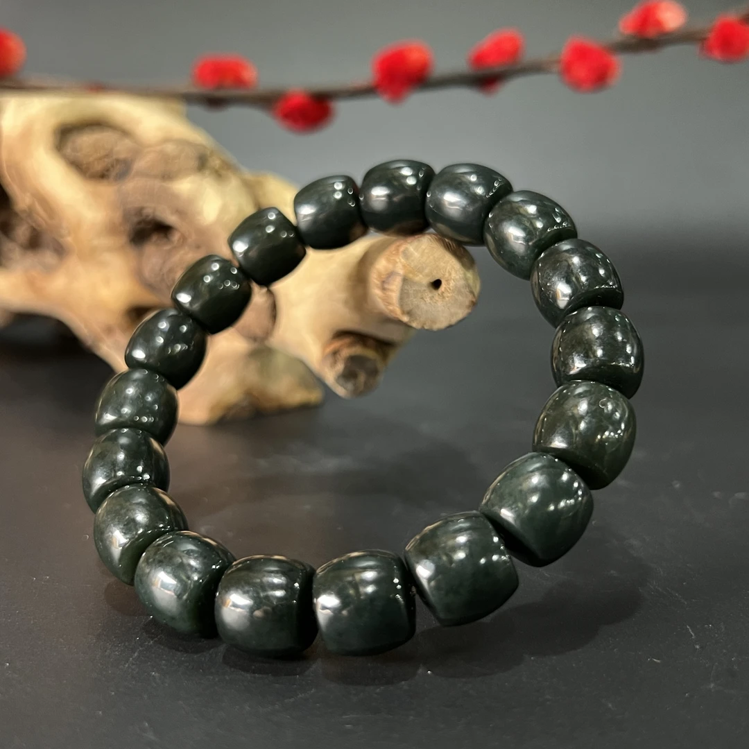 0704GC102和田玉手串