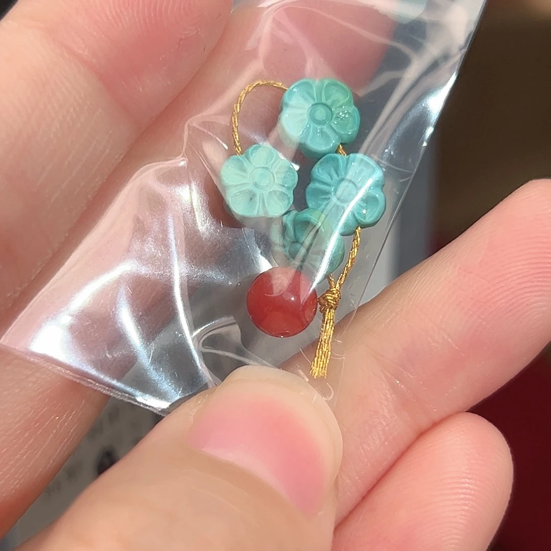 南红玛瑙未镶嵌珠宝奇石