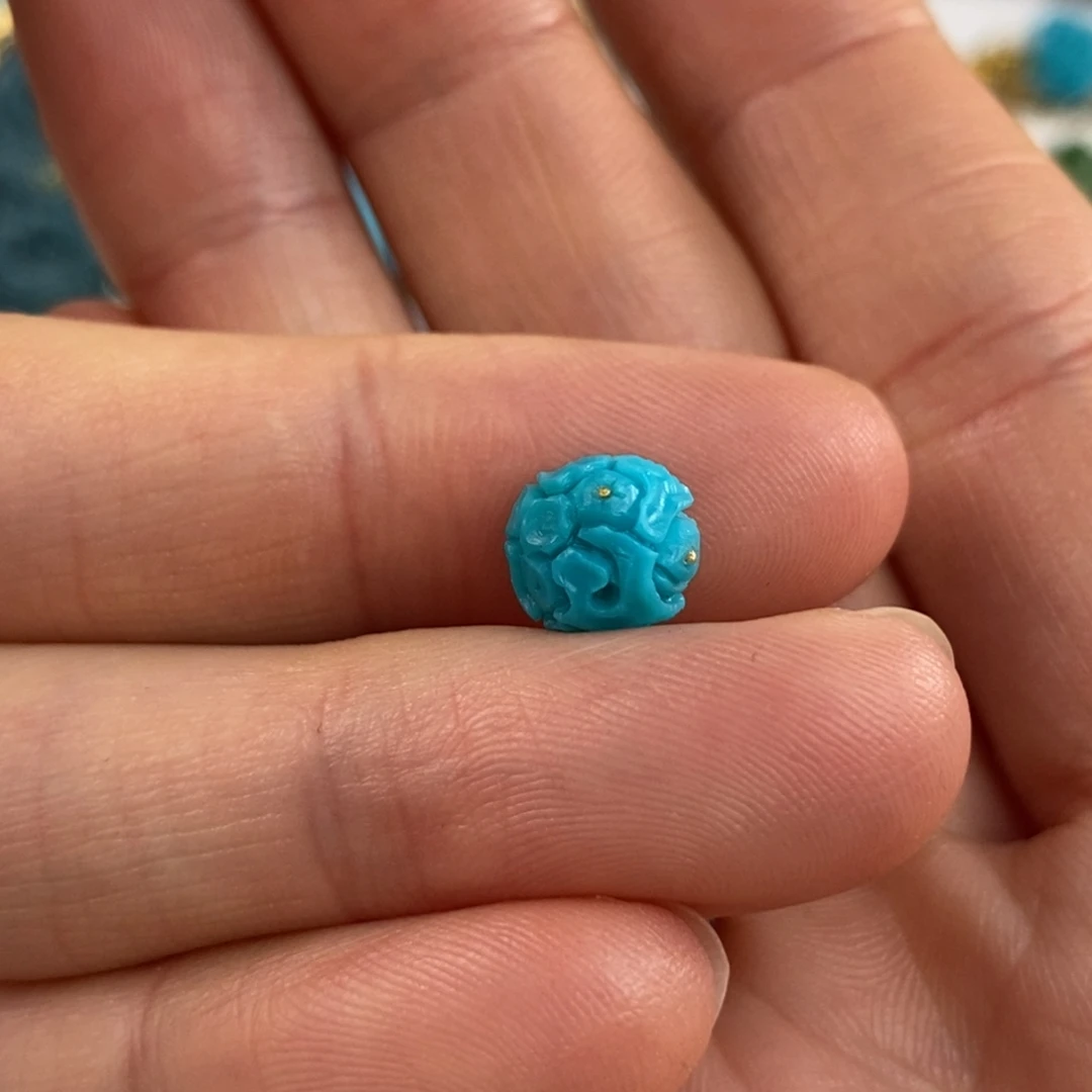 绿松石未镶嵌。鲸落