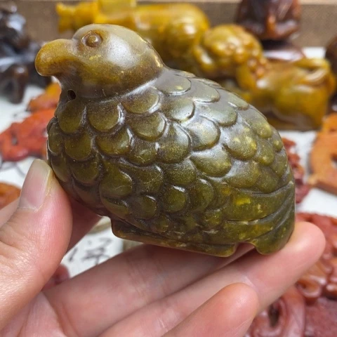 蛇纹石玉未镶嵌颈饰83