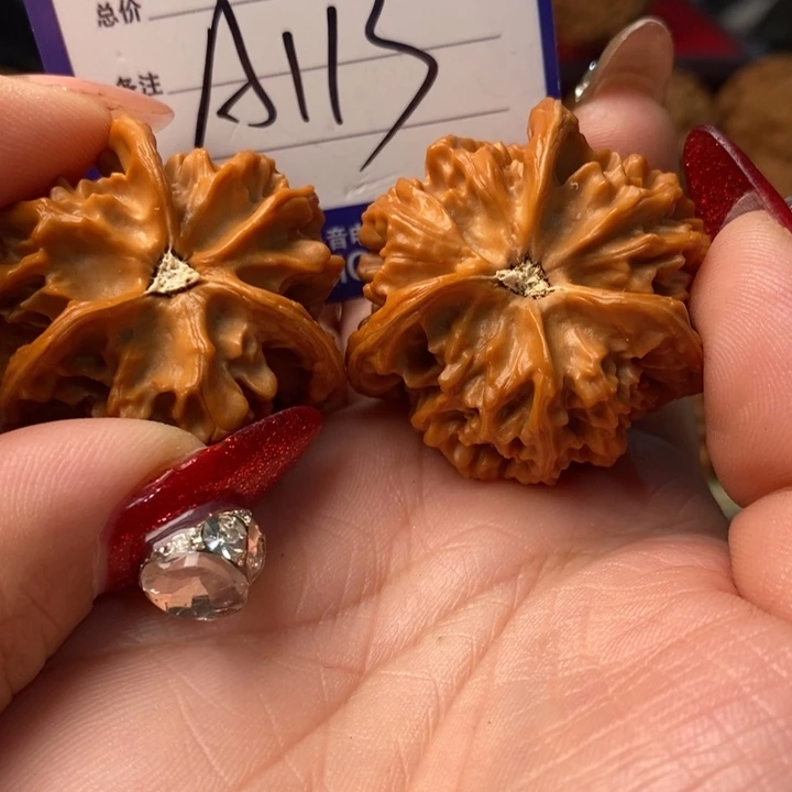 T***、桃核把件全品大三棱