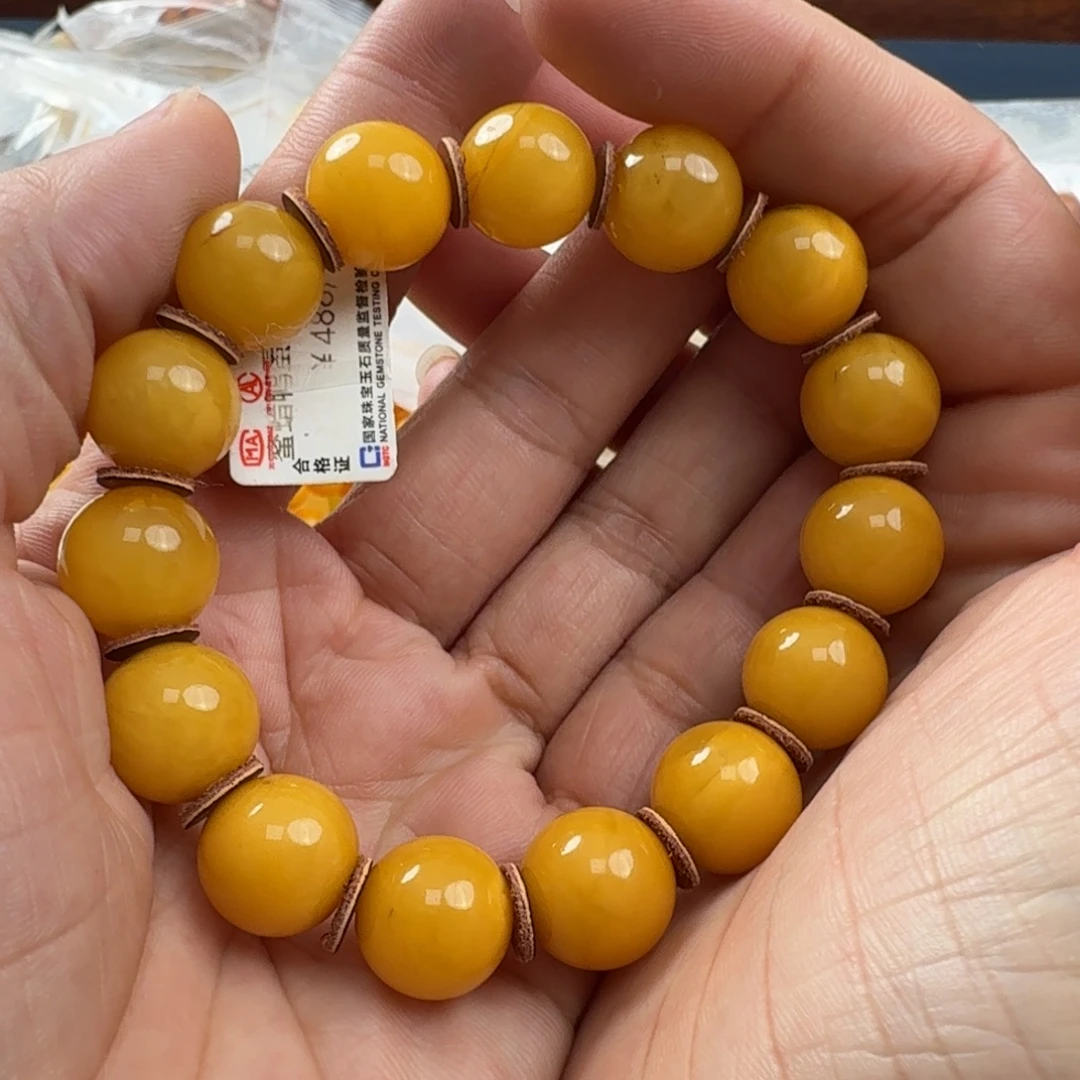 未镶嵌琥珀珠宝奇石