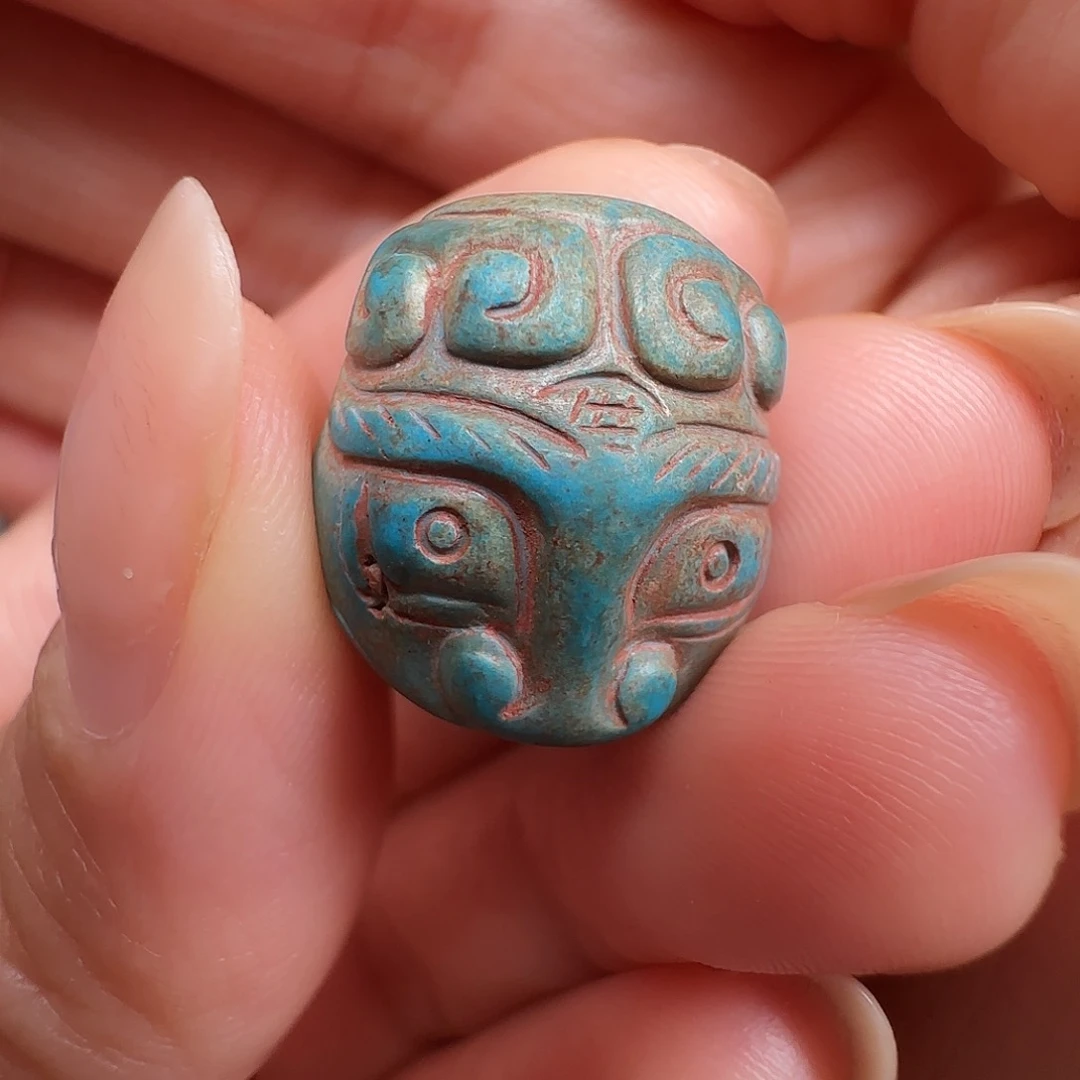 猫***鼠和田玉未镶嵌颈饰