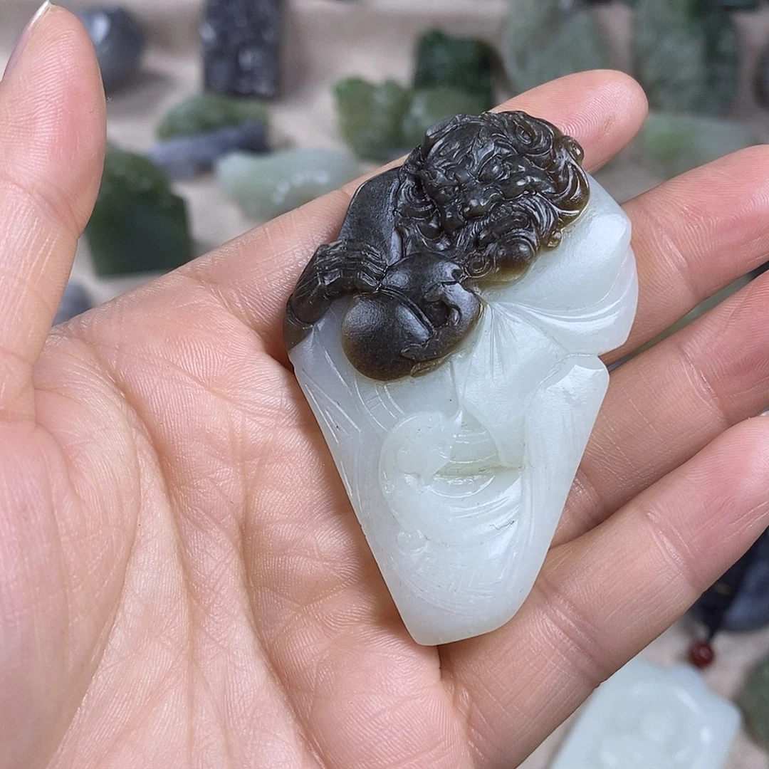 和田玉未镶嵌颈饰