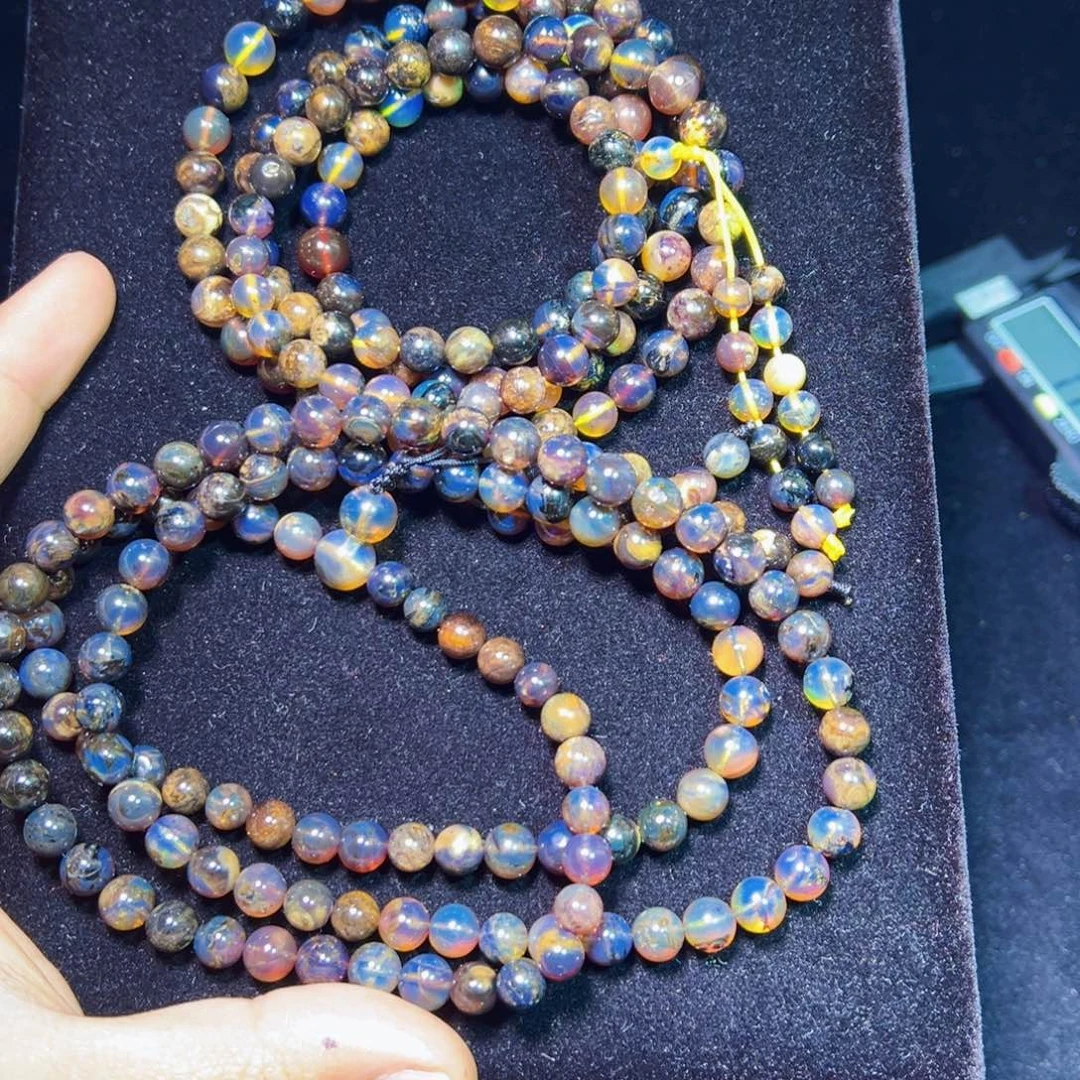 琥珀裸石未镶嵌缅甸琥珀多样性发货其中一件