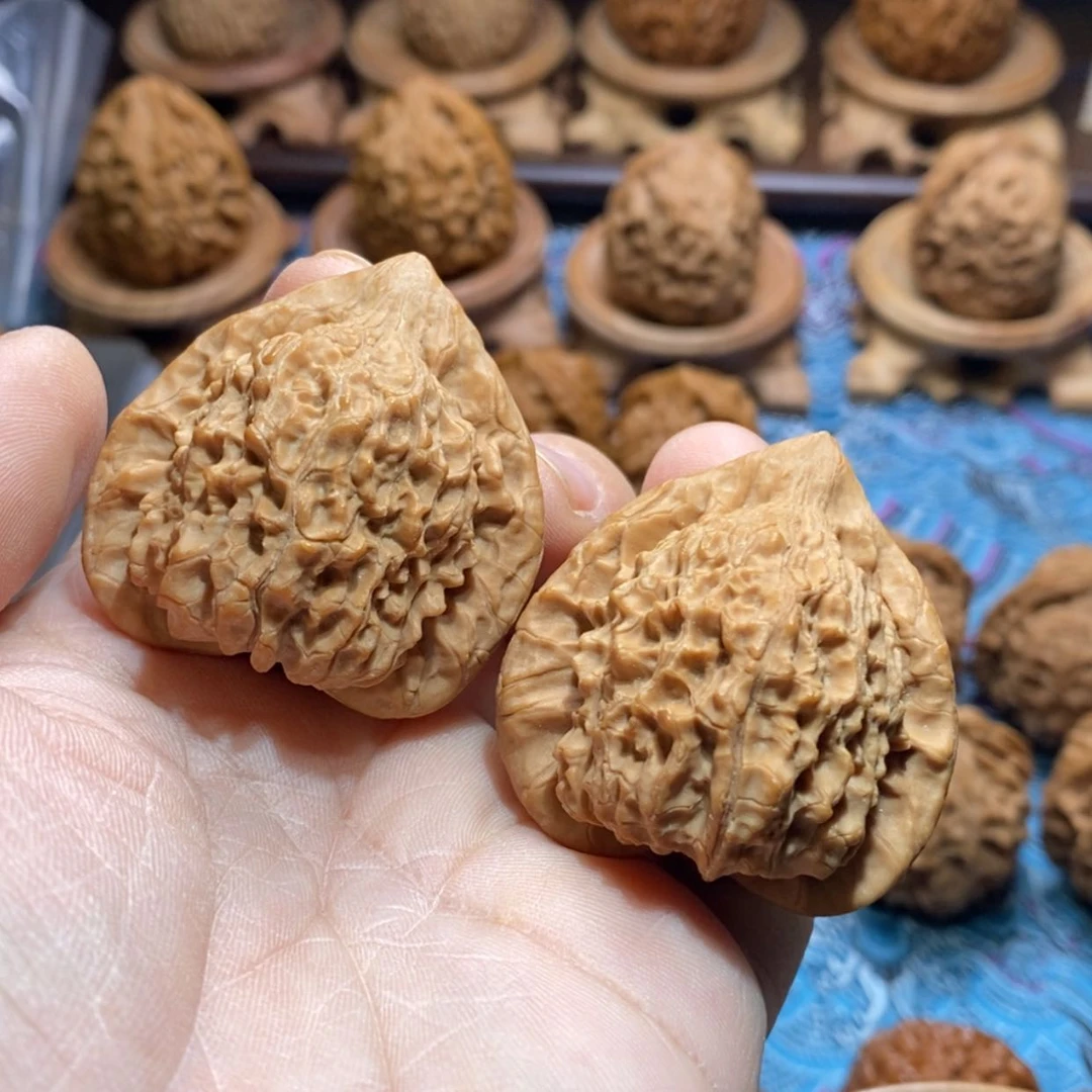 【闪购商品】文玩核桃吊坠朱雀