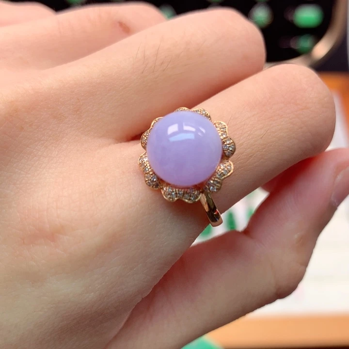 翡翠戒指18K金镶嵌翡翠