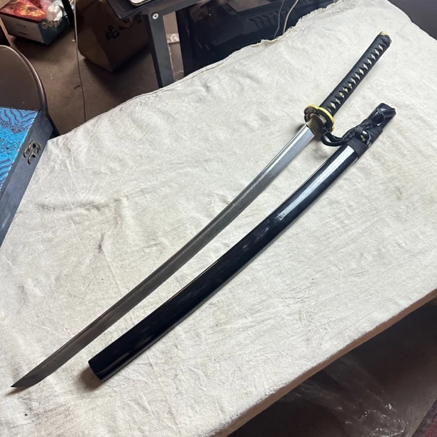 640龙泉昊天宝剑武士刀花纹钢实木漆鞘未开刃
